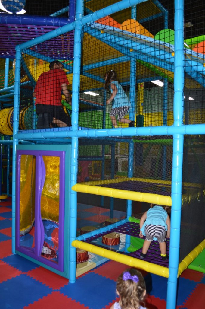 LOL Kid's Club, Ontario, CA - Indoor Playgrounds International