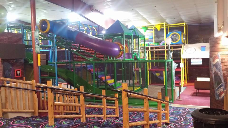 High Roller Skating, Eau Claire, Wisconsin - Indoor Playgrounds ...