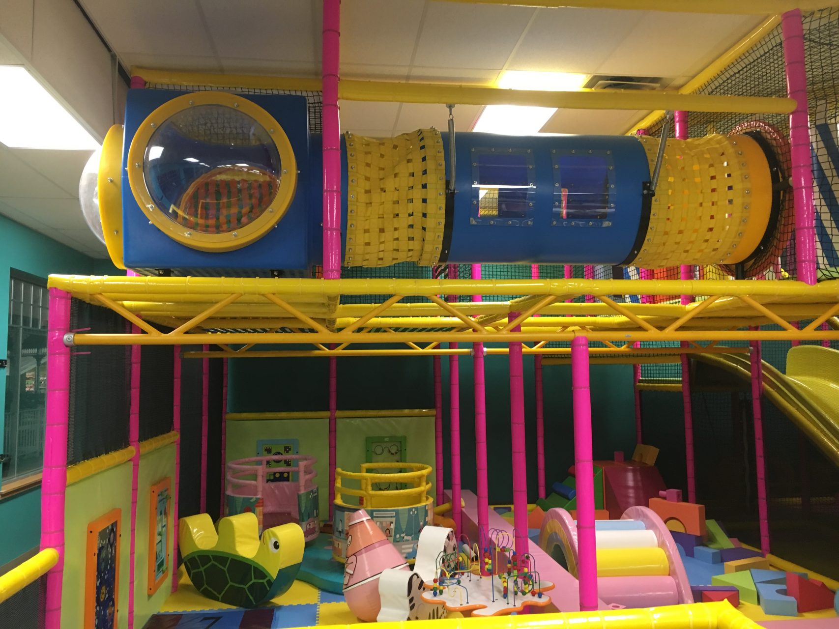 Funday's Family Fun Cafe (Jackson, Michigan) Indoor Playgrounds